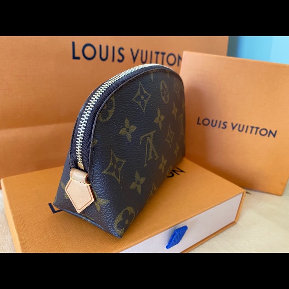 Louis Vuitton Handbags - AUTH. Louis Vuitton Pochette Clutch Cosmetic Pouch
